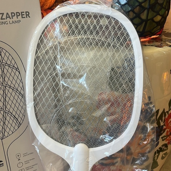 Brand New 2-in-1 Electric Bug Zapper Racket Insect Killing Lamp USB Rechargeable - Picture 2 of 10